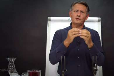 Gesundheit und Wohlbefinden durch Frequenzen: Ein Gespräch mit Arthur Tränkle.