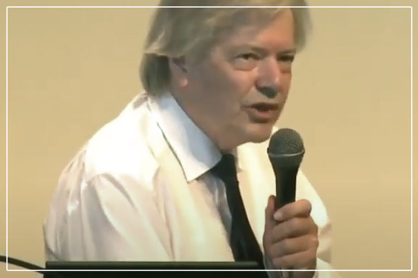 Prof. Dr. Ing. Bernd Kroplin - Die Welt im Tropfen