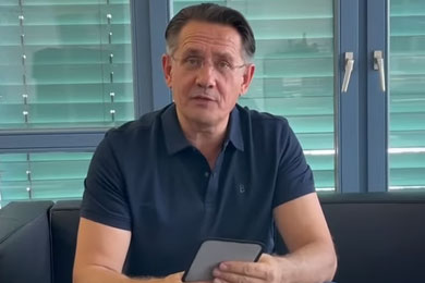 Tesla Flex Pad im Einsatz